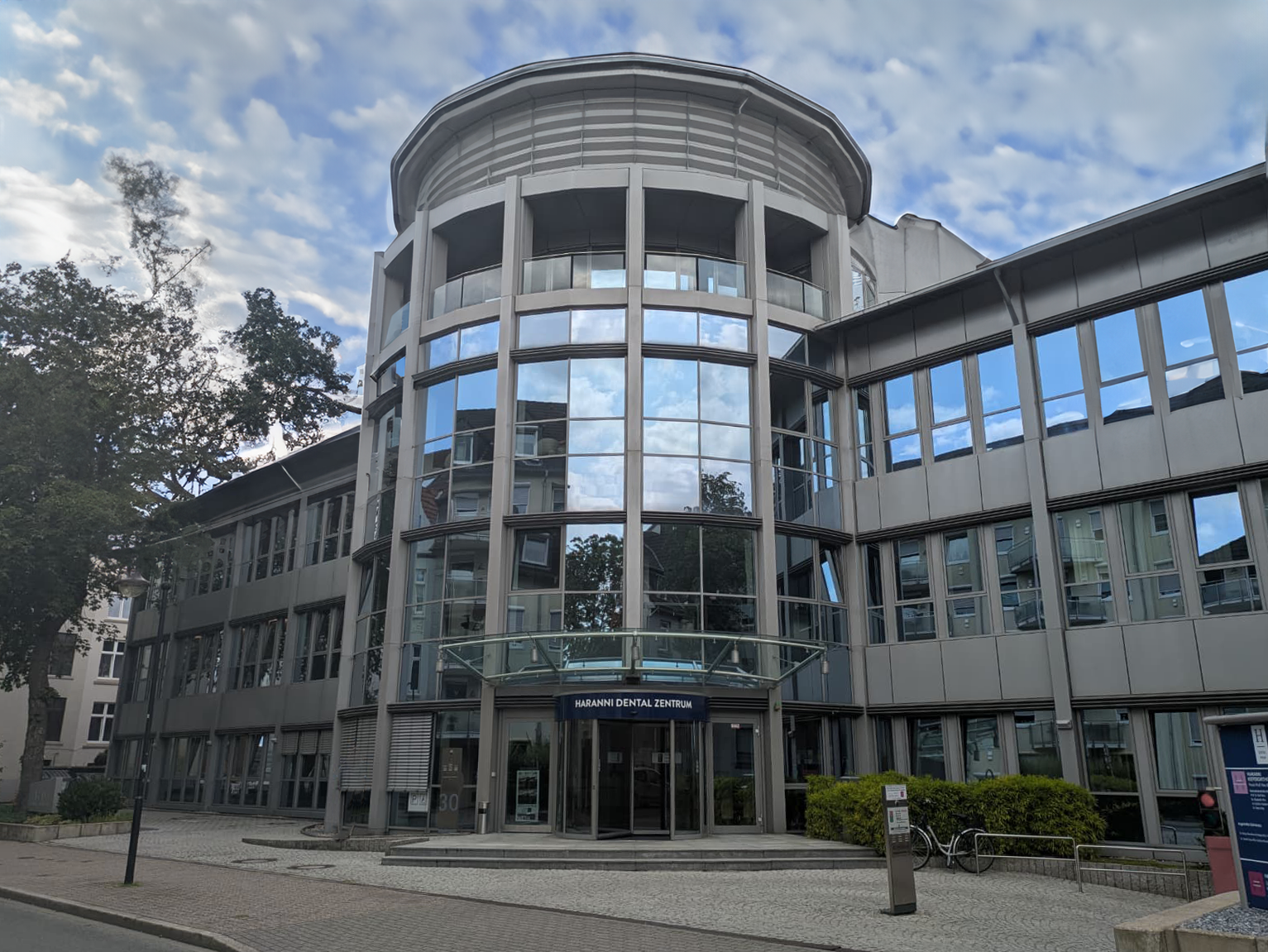 Haranni Dental Zentrum